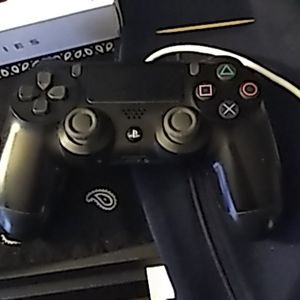 PS4 controller